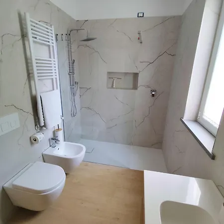Casa Zenobia لا سبيتسْيا